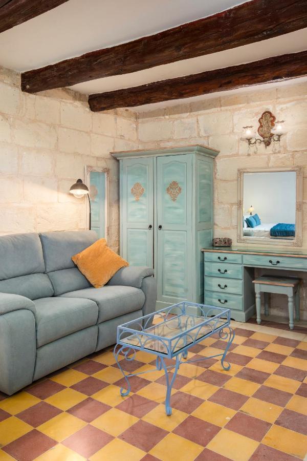 Vakantiehuis Traditional Maltese Townhouse - Close To Sea *