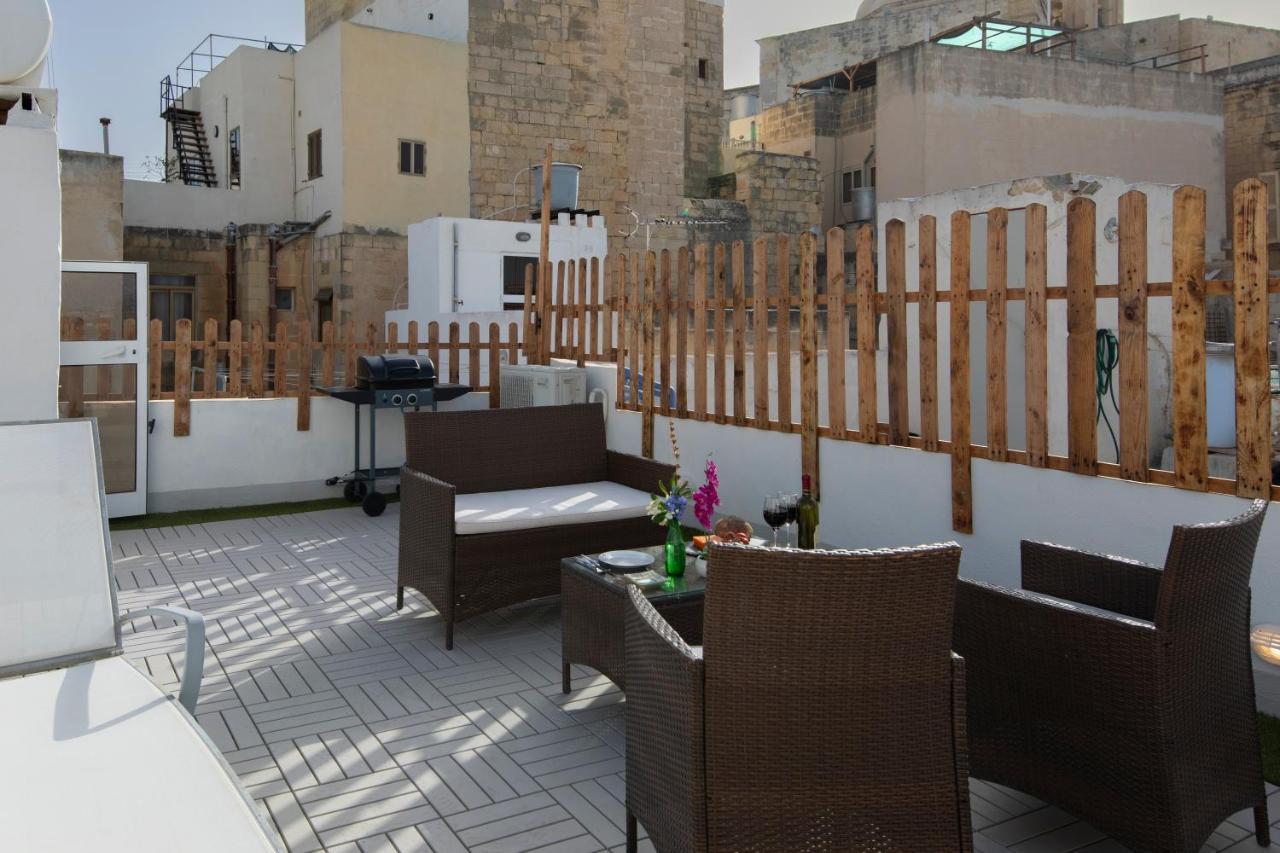 Traditional Maltese Townhouse - Close To Sea Holiday home *